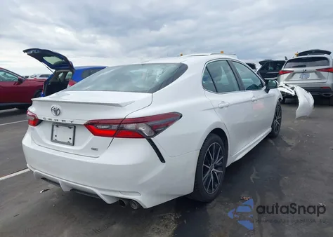 2021 Toyota Camry Se из США, поврежденный, VIN 4T1G11AKXMU552956